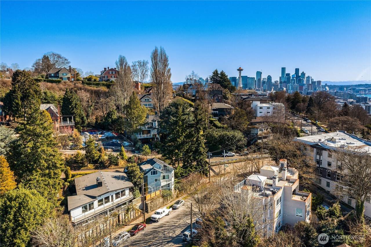 1115 8th Avenue - Photo 1