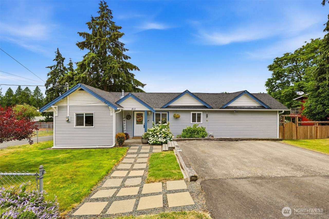 411 23rd Avenue - Photo 1