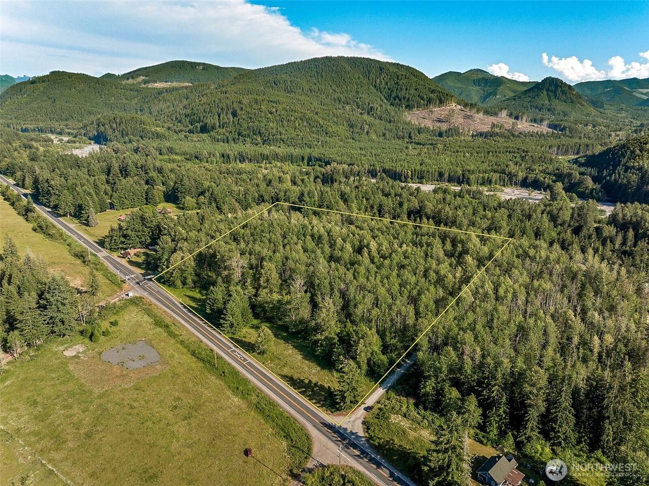 https://bt-photos.global.ssl.fastly.net/nwmls/1280_boomver_1_2543434-1.jpg
