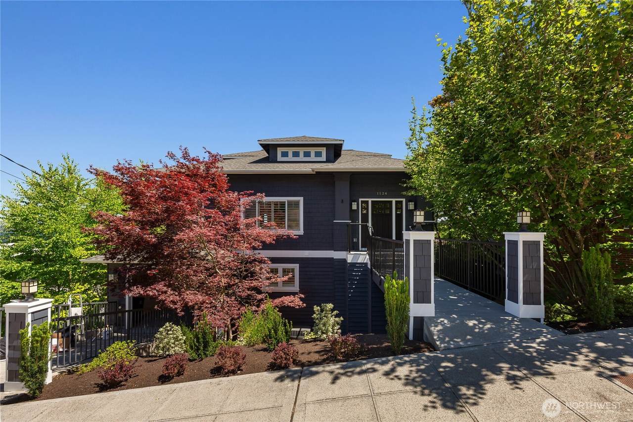 1124 Lake Washington Boulevard - Photo 1