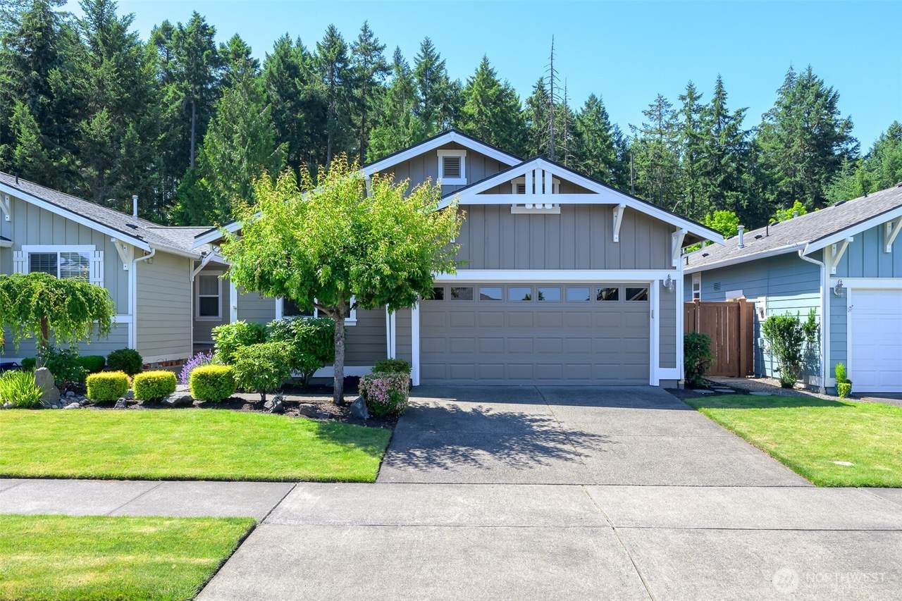 8313 Bainbridge Loop - Photo 1