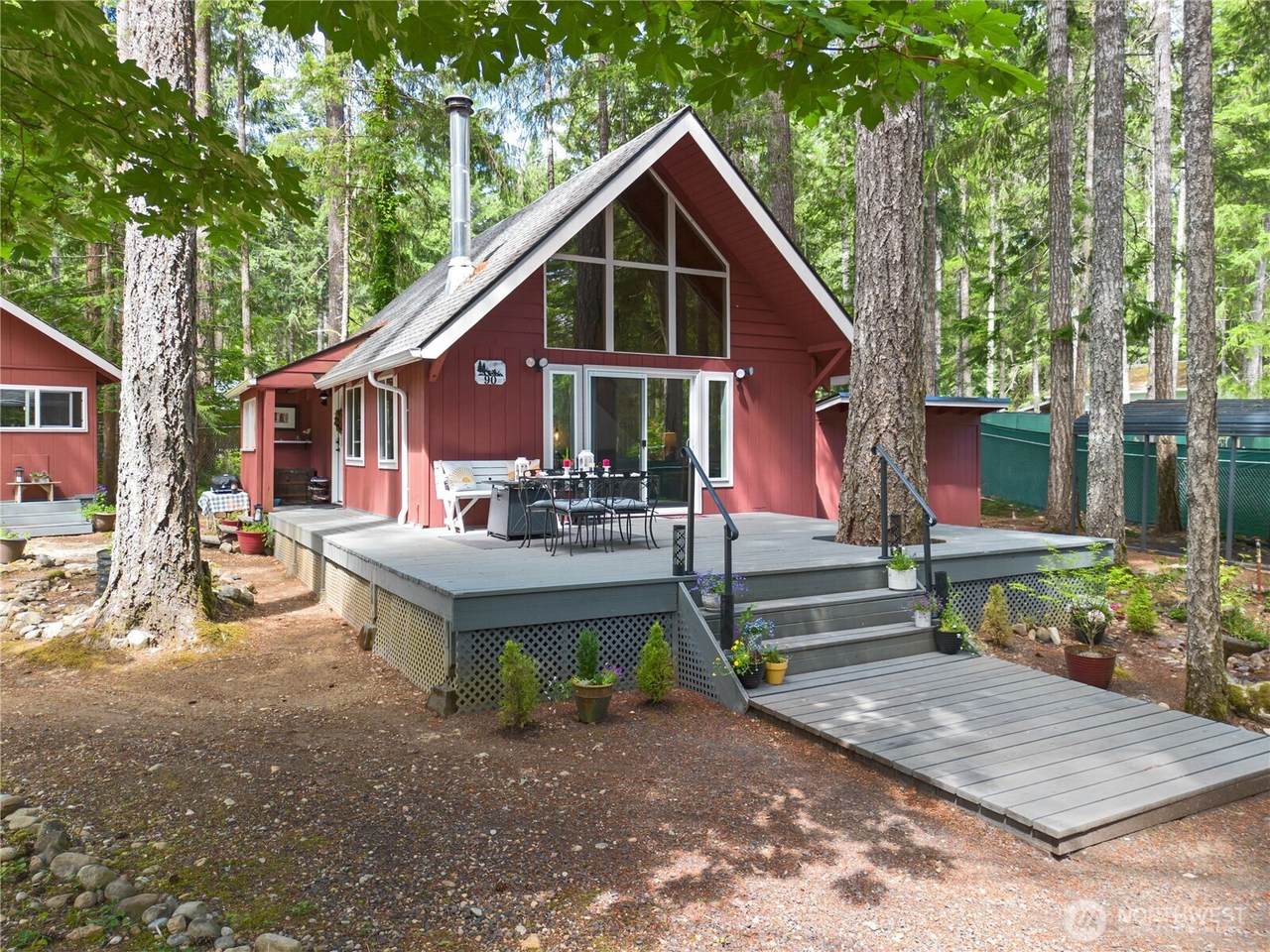 90 Fircrest Place - Photo 1