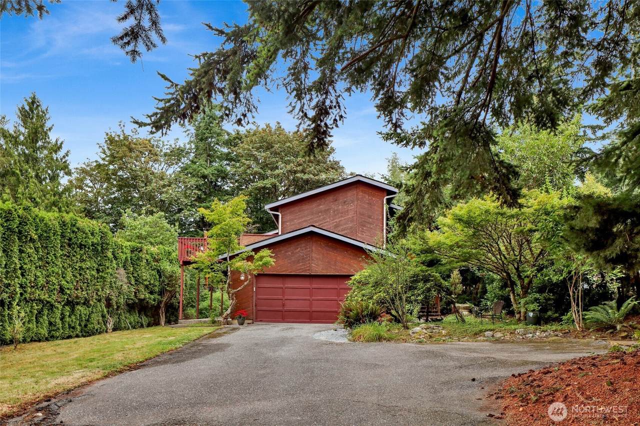 1225 Verona Street - Photo 1