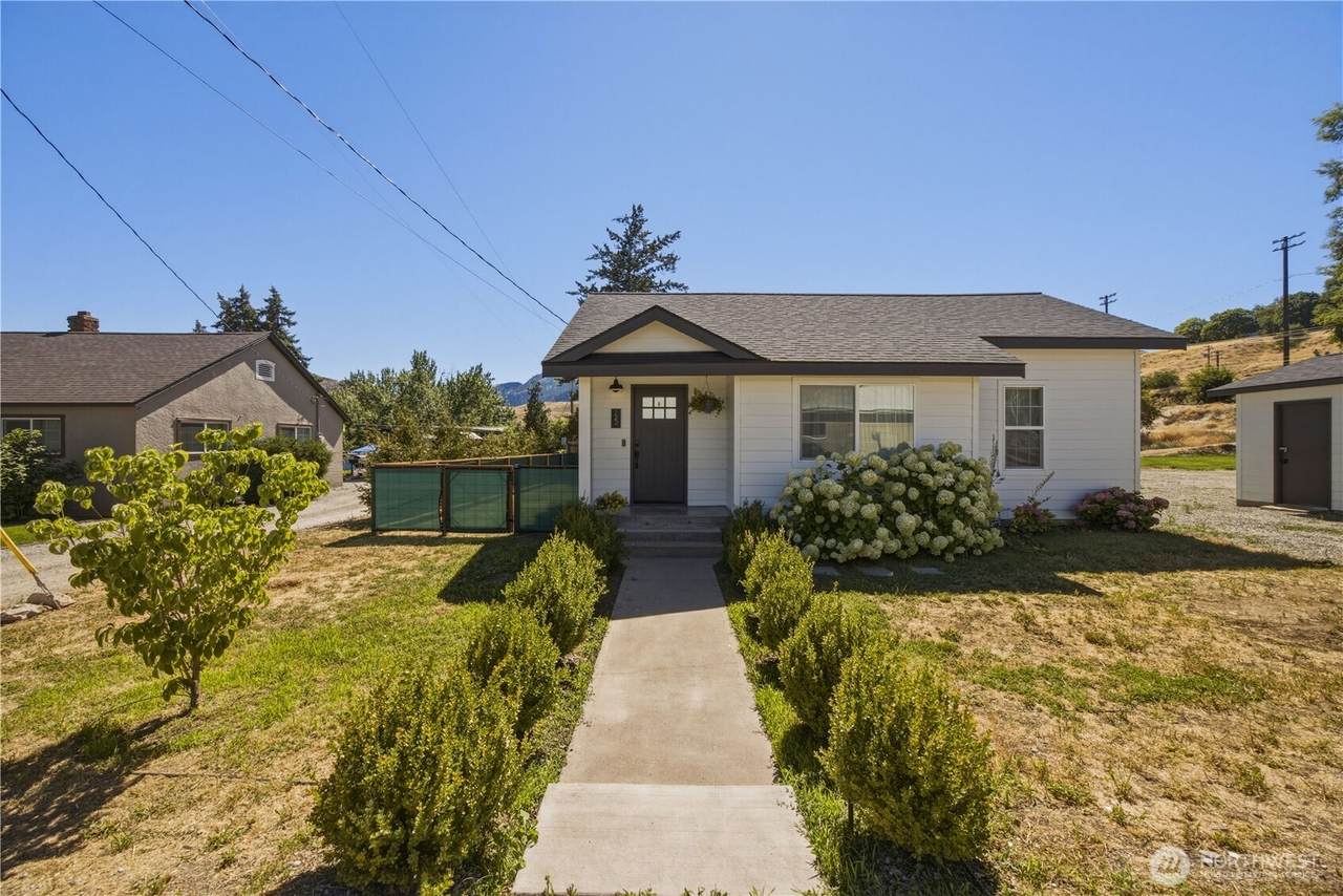 123 Chris Street - Photo 1