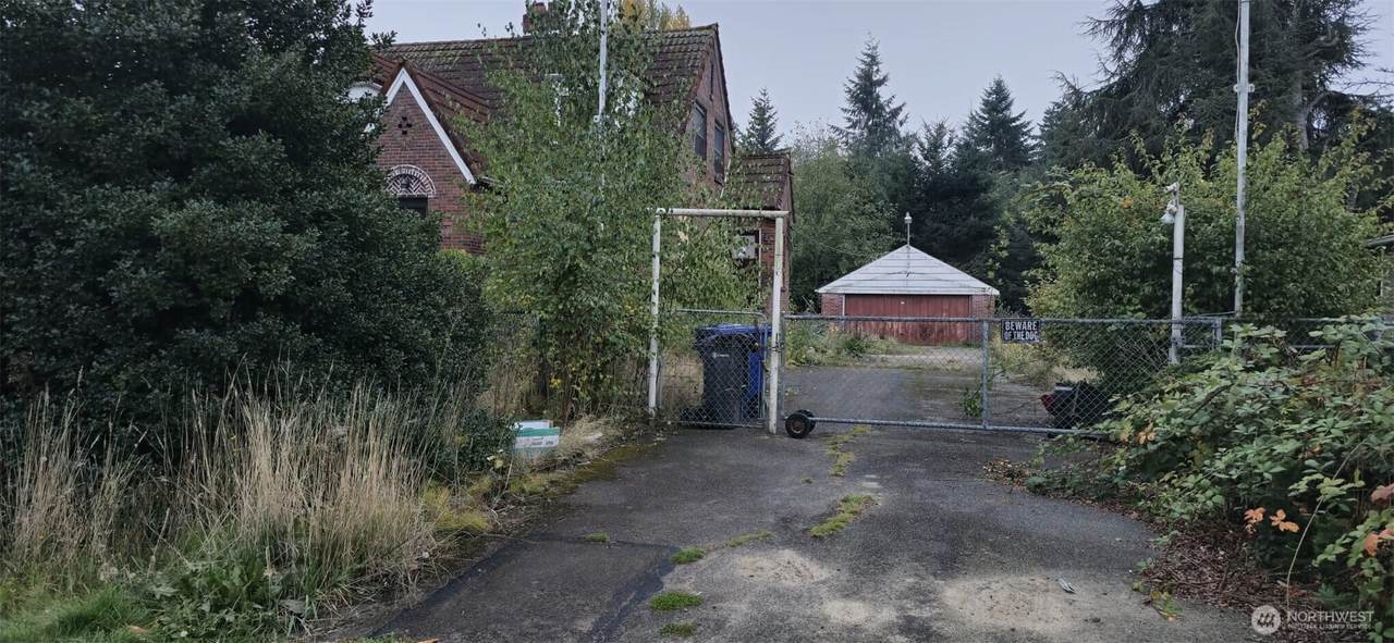 2857 152nd Street - Photo 1