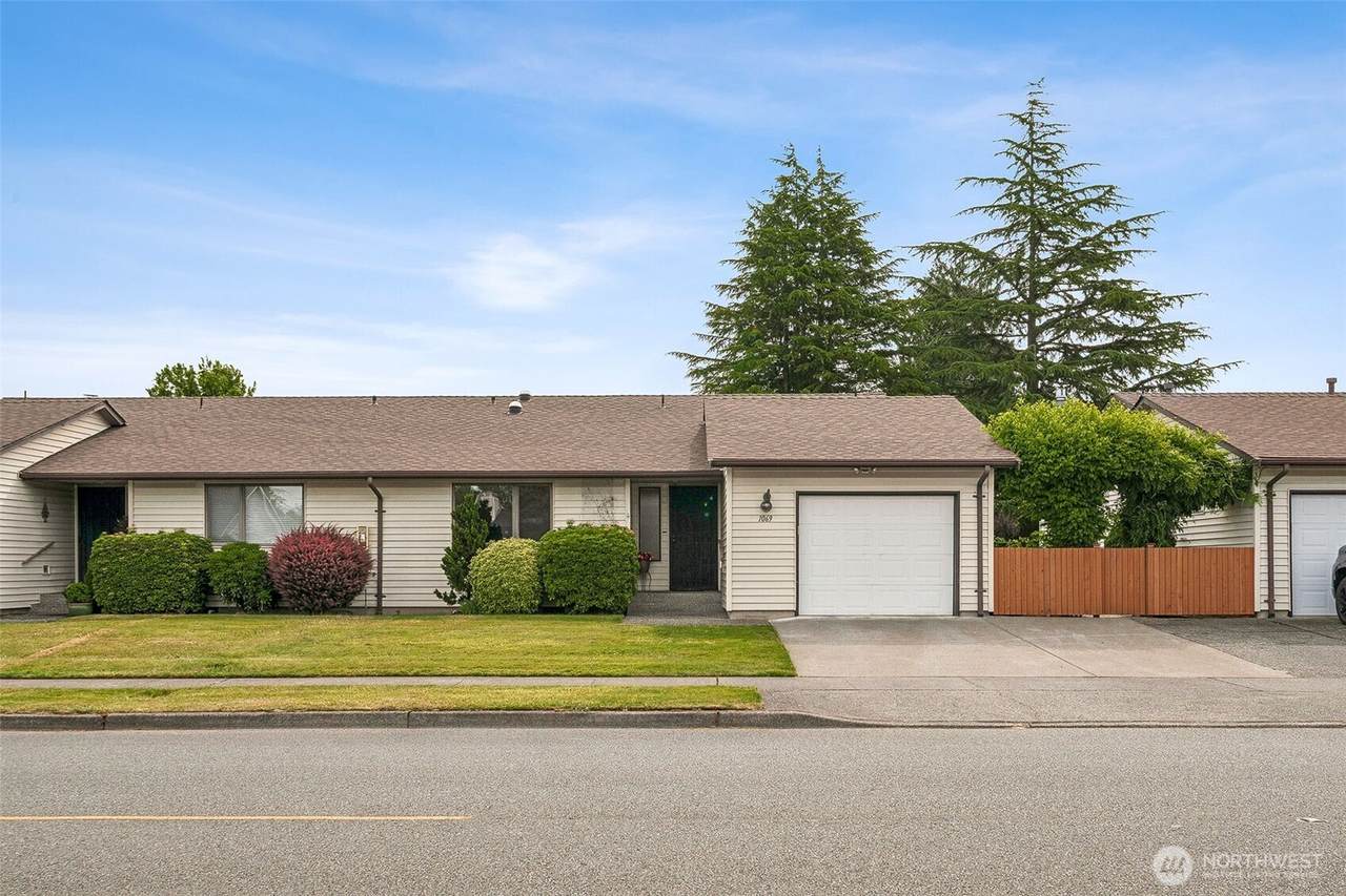 1069 Semanski Street - Photo 1