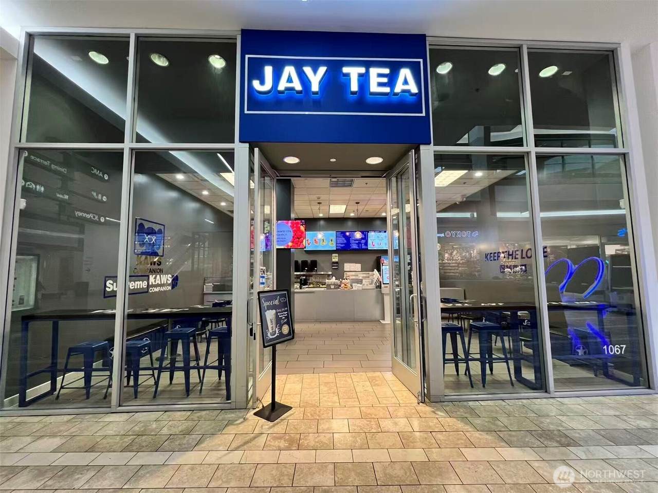 1067 Southcenter Mall - Photo 1