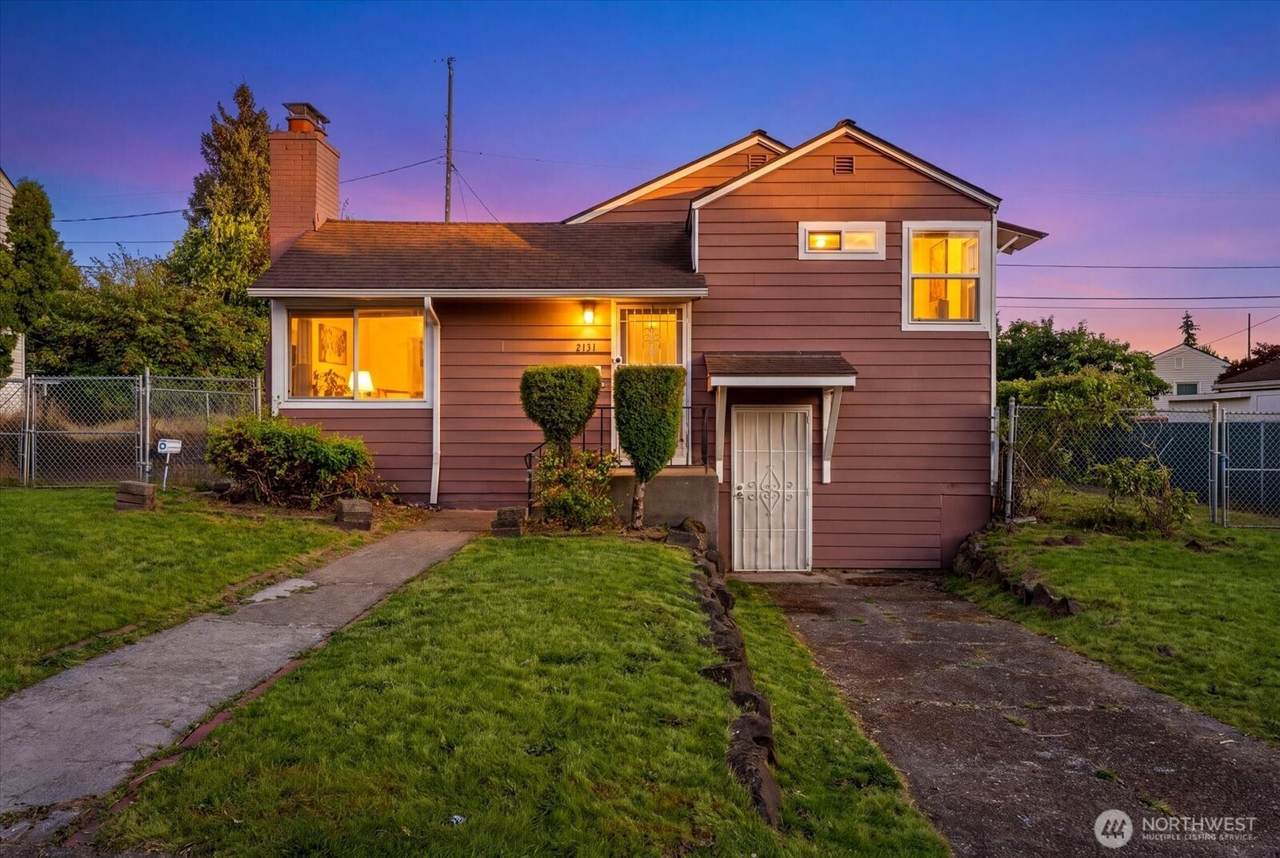 2131 Bennett Street - Photo 1