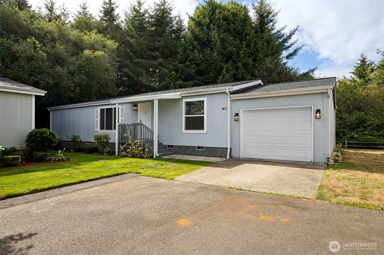 9421 21st Avenue - Photo 1