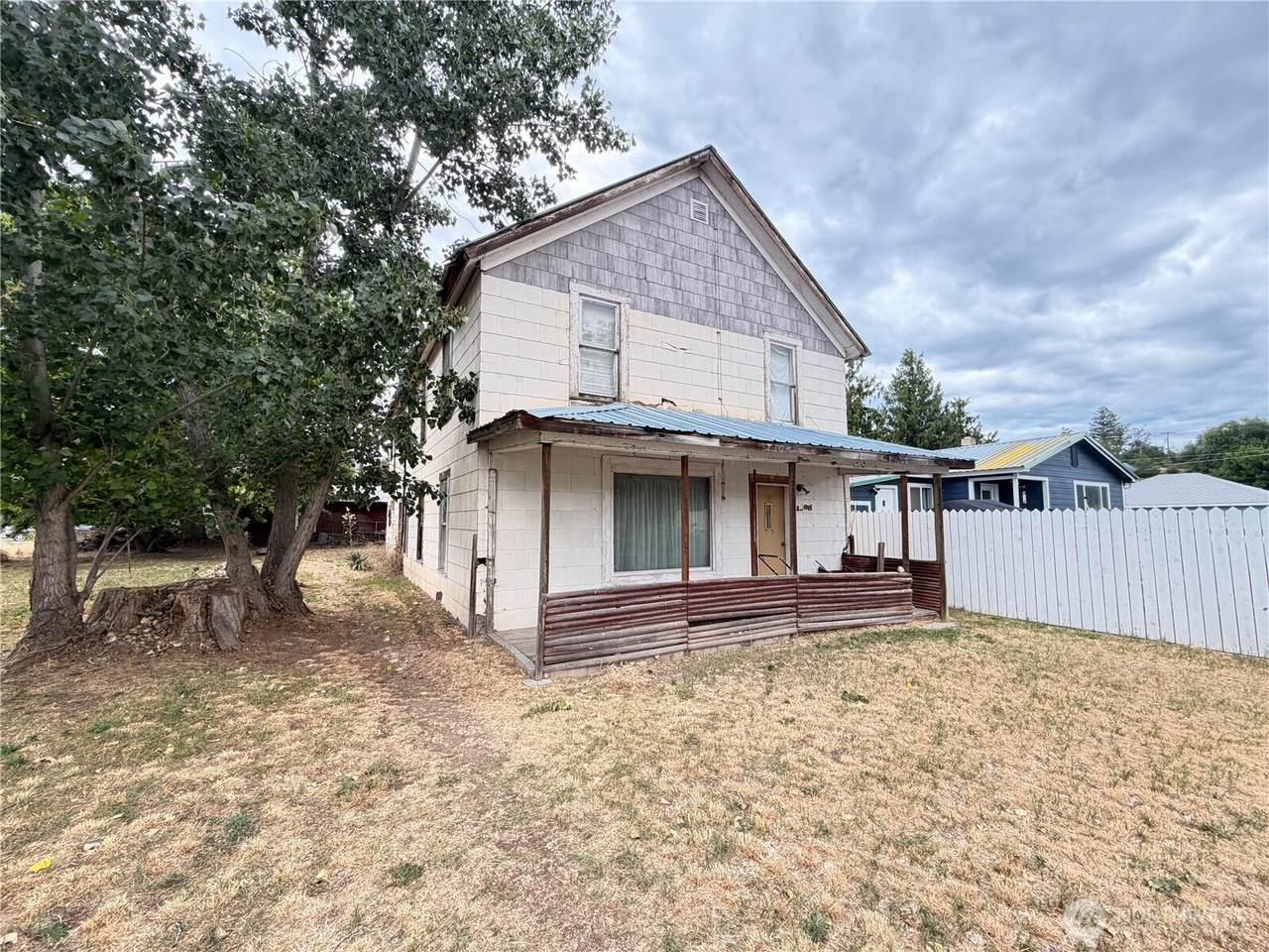 1308 Juniper Street - Photo 1