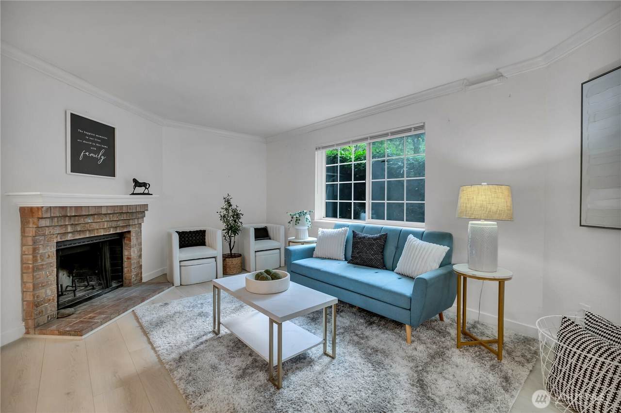 23410 18th Avenue - Photo 1