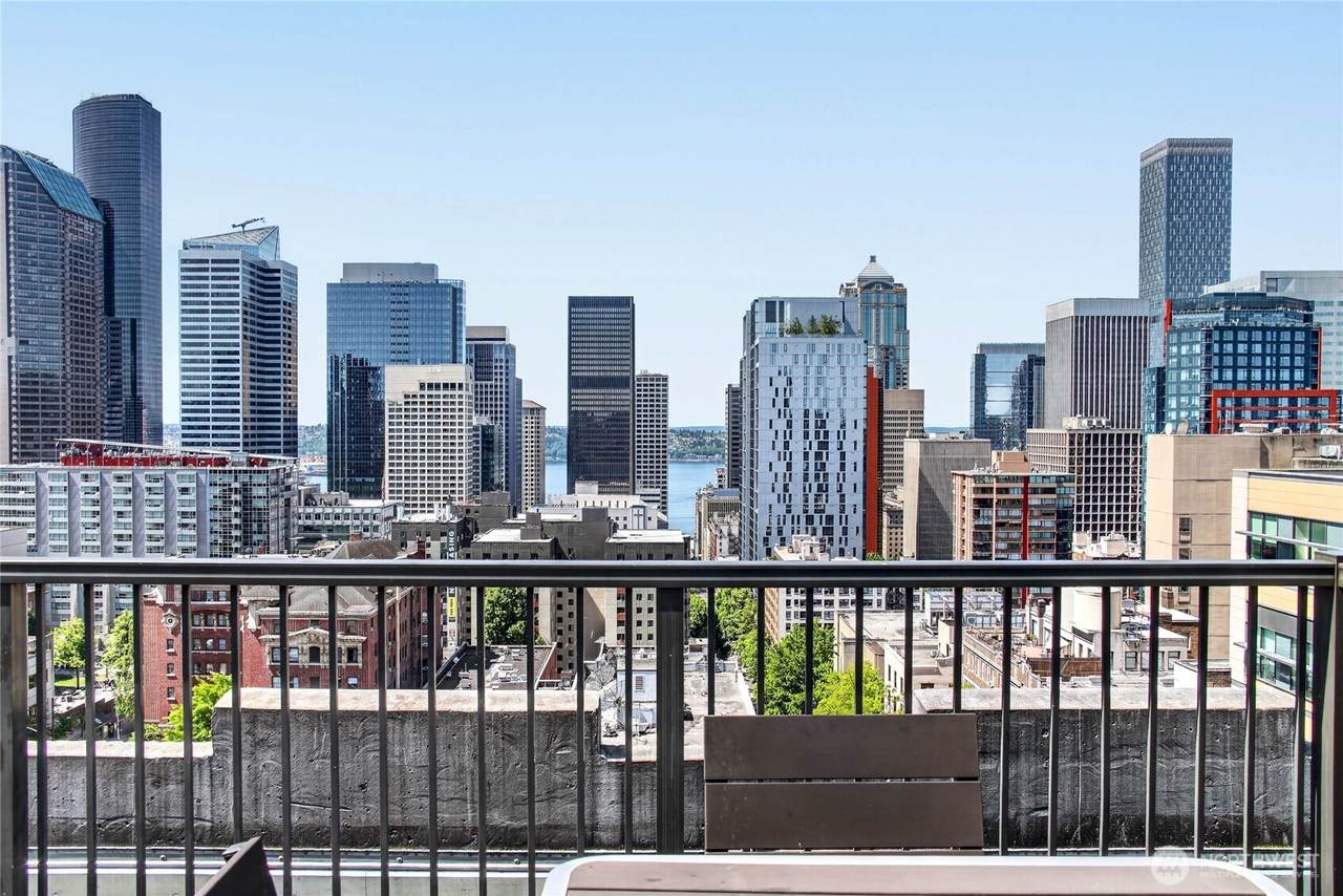 1105 Spring Street - Photo 1