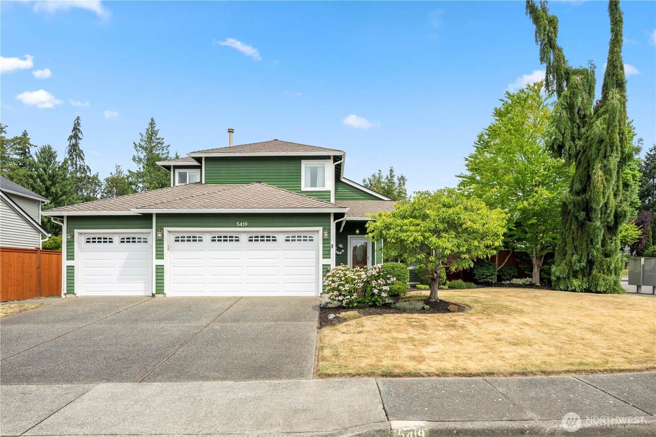5419 67th Street - Photo 1