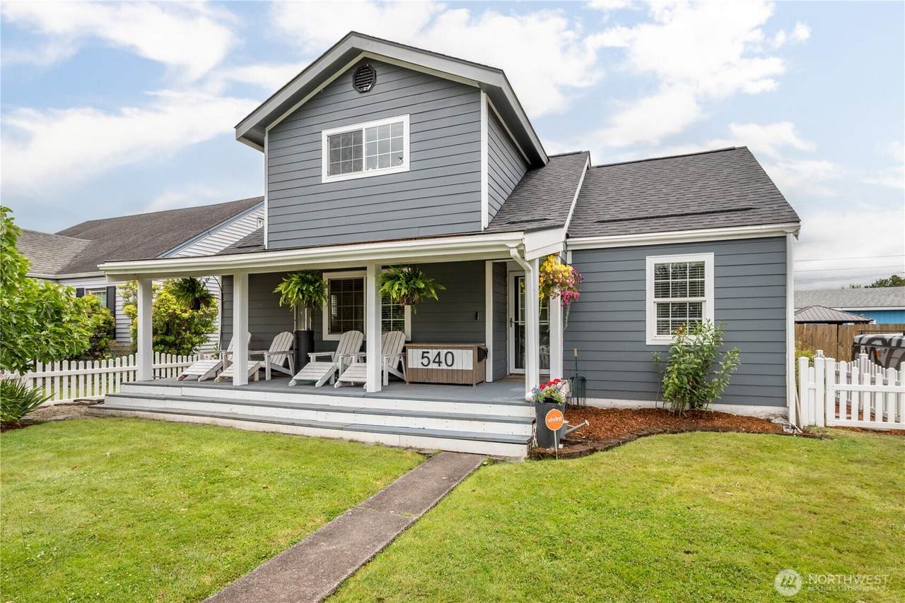 540 22nd Avenue - Photo 1