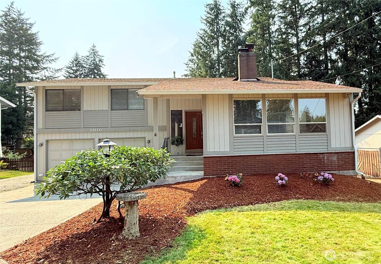 5010 84th Avenue - Photo 1