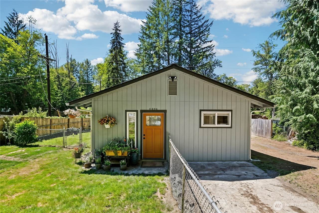 6026 Scherrer Road - Photo 1