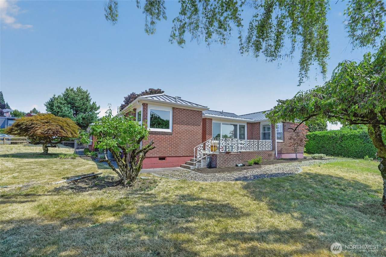 6805 Middle Way - Photo 1