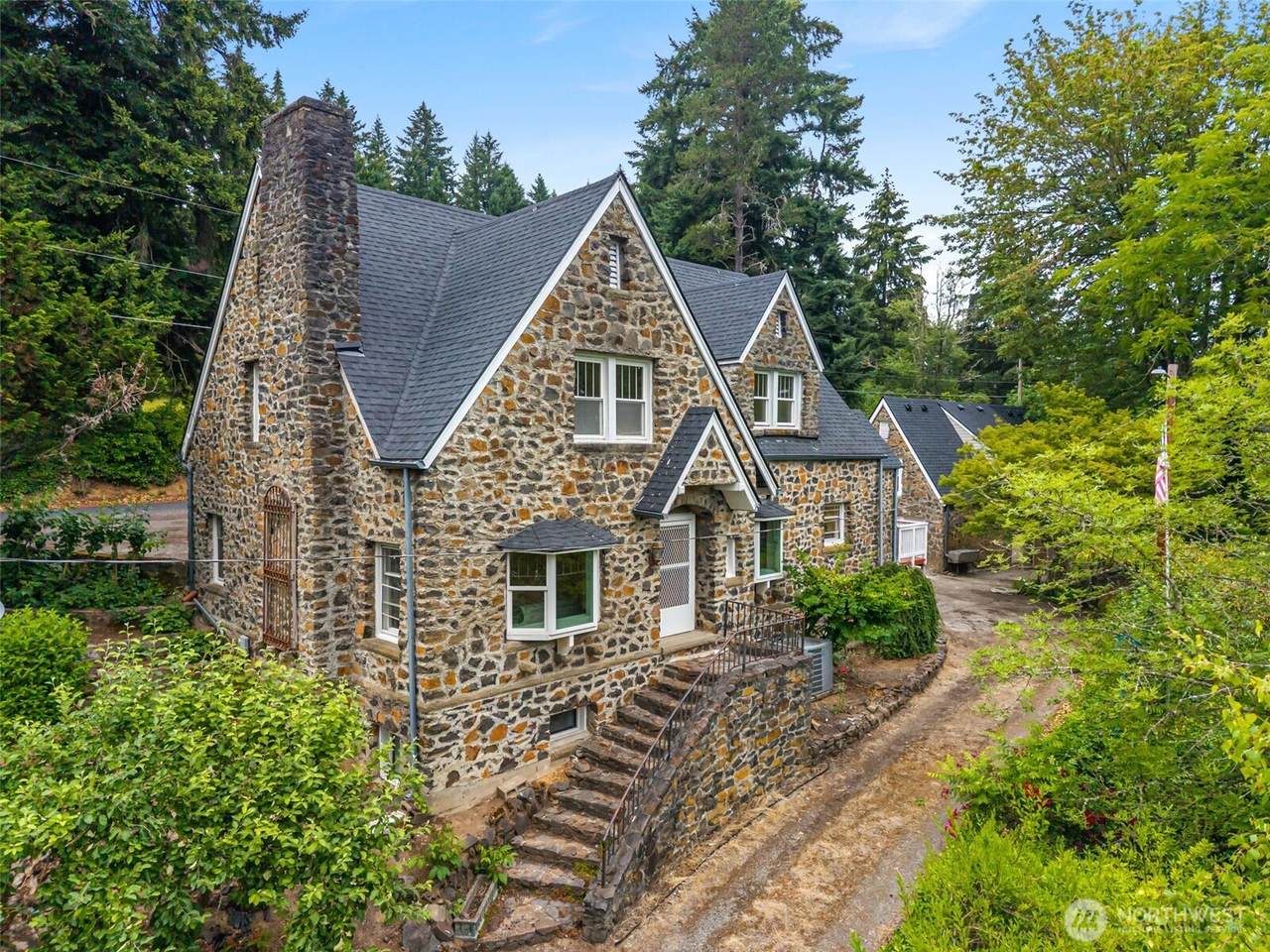 110 Sanderson Road - Photo 1