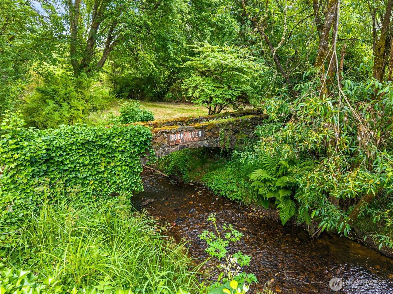 https://bt-photos.global.ssl.fastly.net/nwmls/1280_boomver_1_2548775-1.jpg