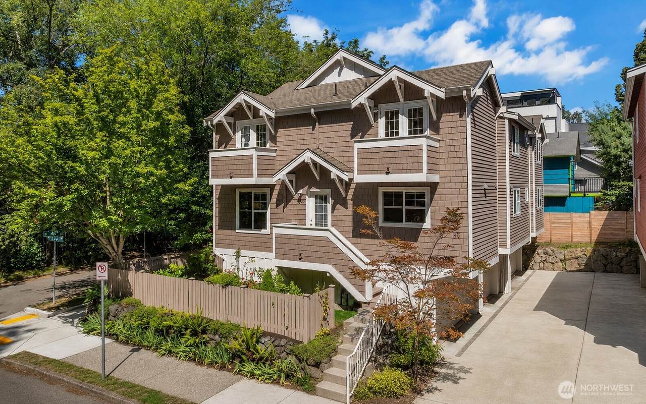 4720 Interlake Avenue - Photo 1
