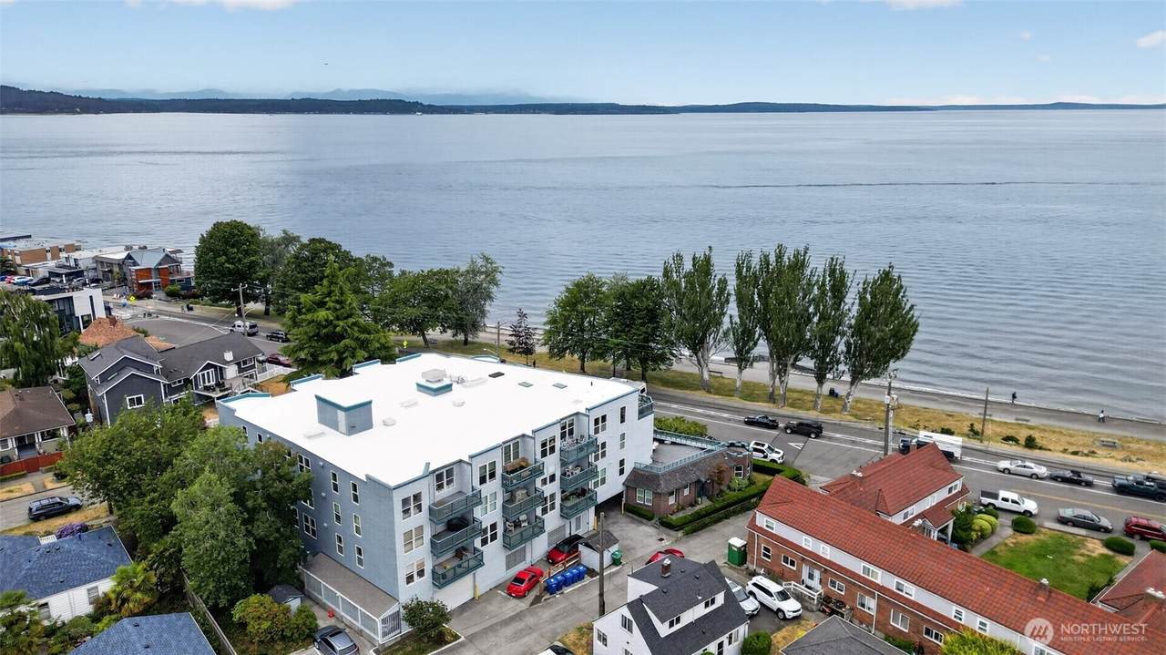 2920 Alki Avenue - Photo 1