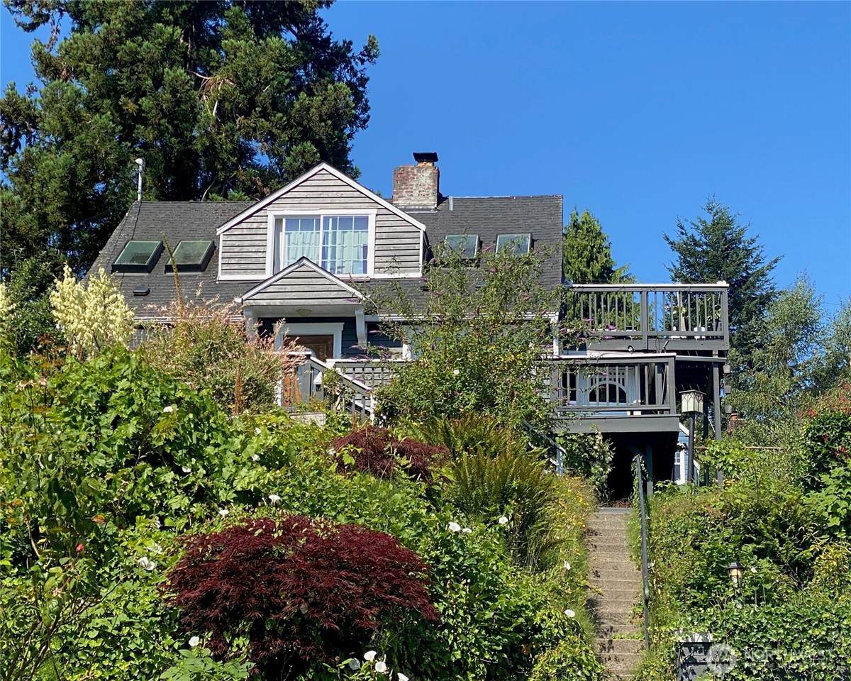 12321 42nd Avenue - Photo 1