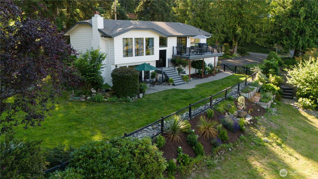 4627 129th Avenue - Photo 1