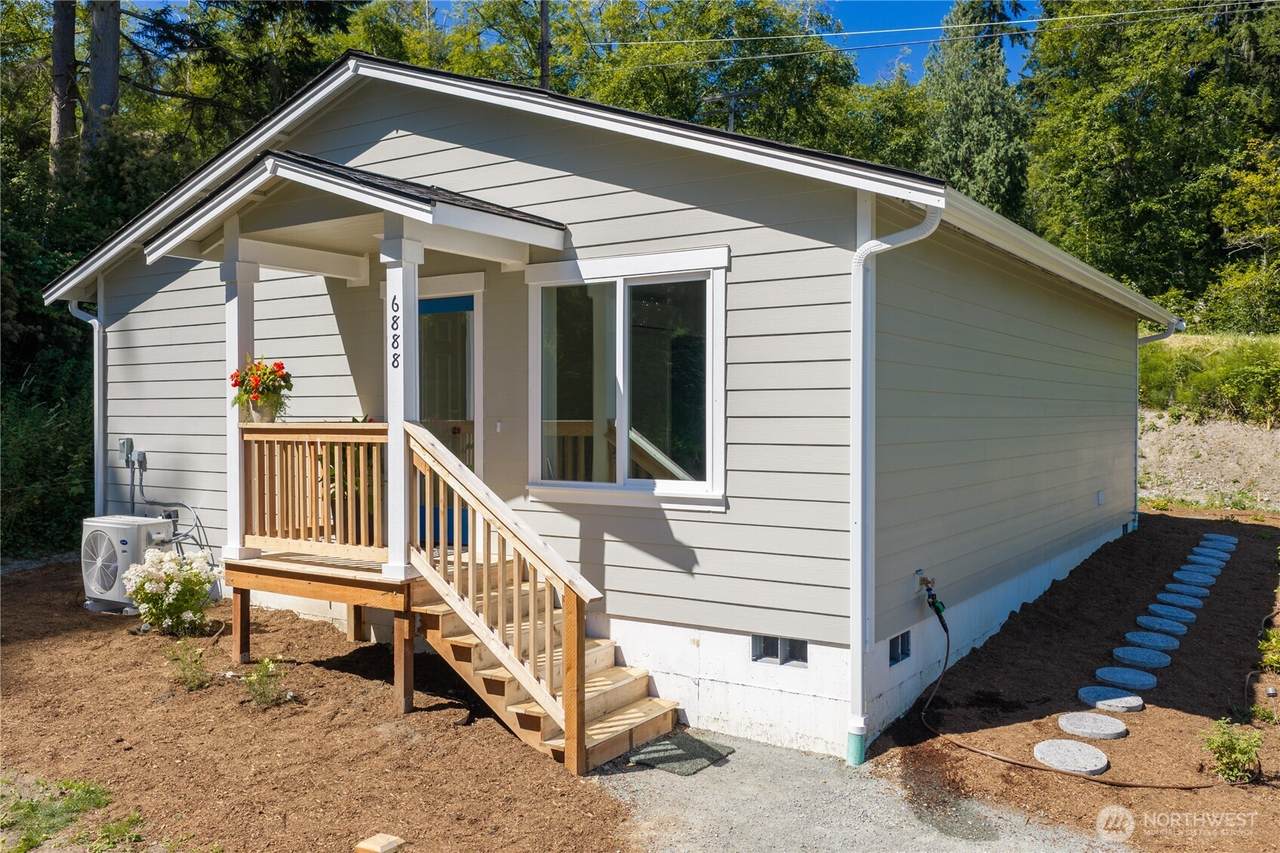 6888 Helena Street - Photo 1
