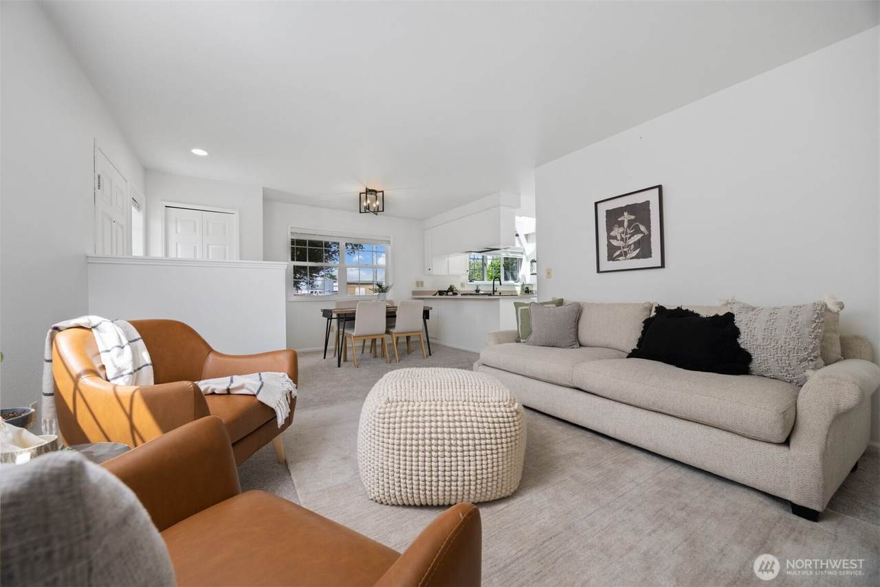 126 Grover Street - Photo 1