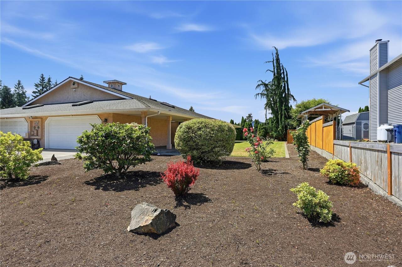 11624 46th Avenue - Photo 1