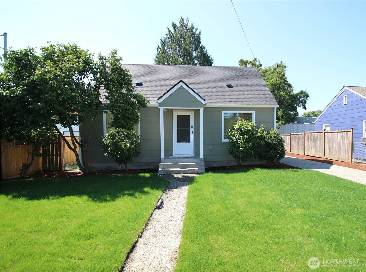 818 118th Street - Photo 1