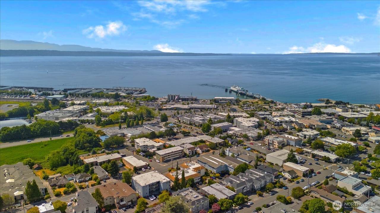 233 3rd Avenue - Photo 1