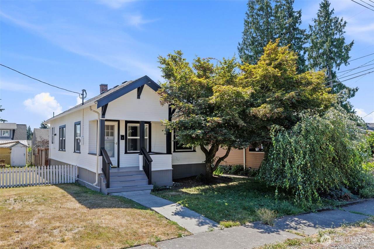 3614 24th Street - Photo 1