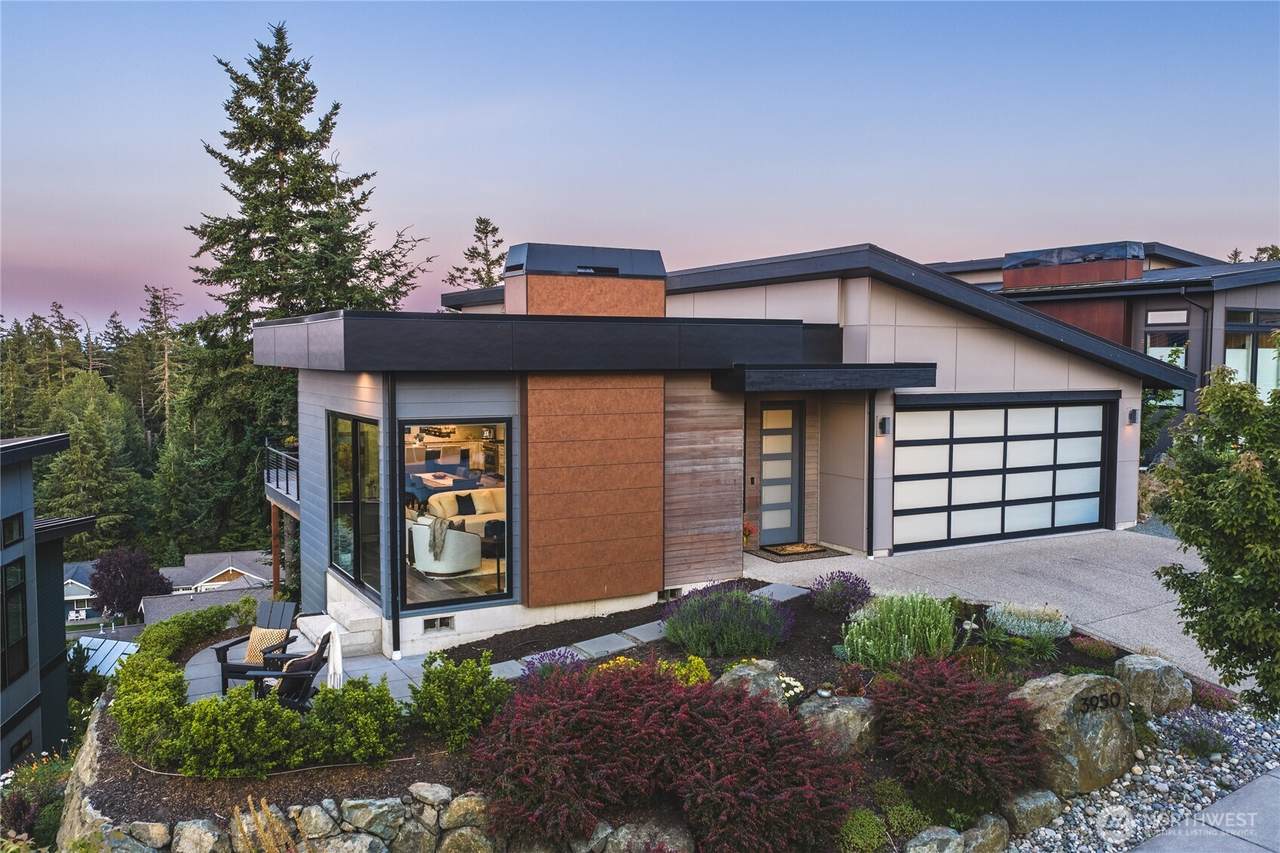 3950 Rock Ridge Parkway - Photo 1