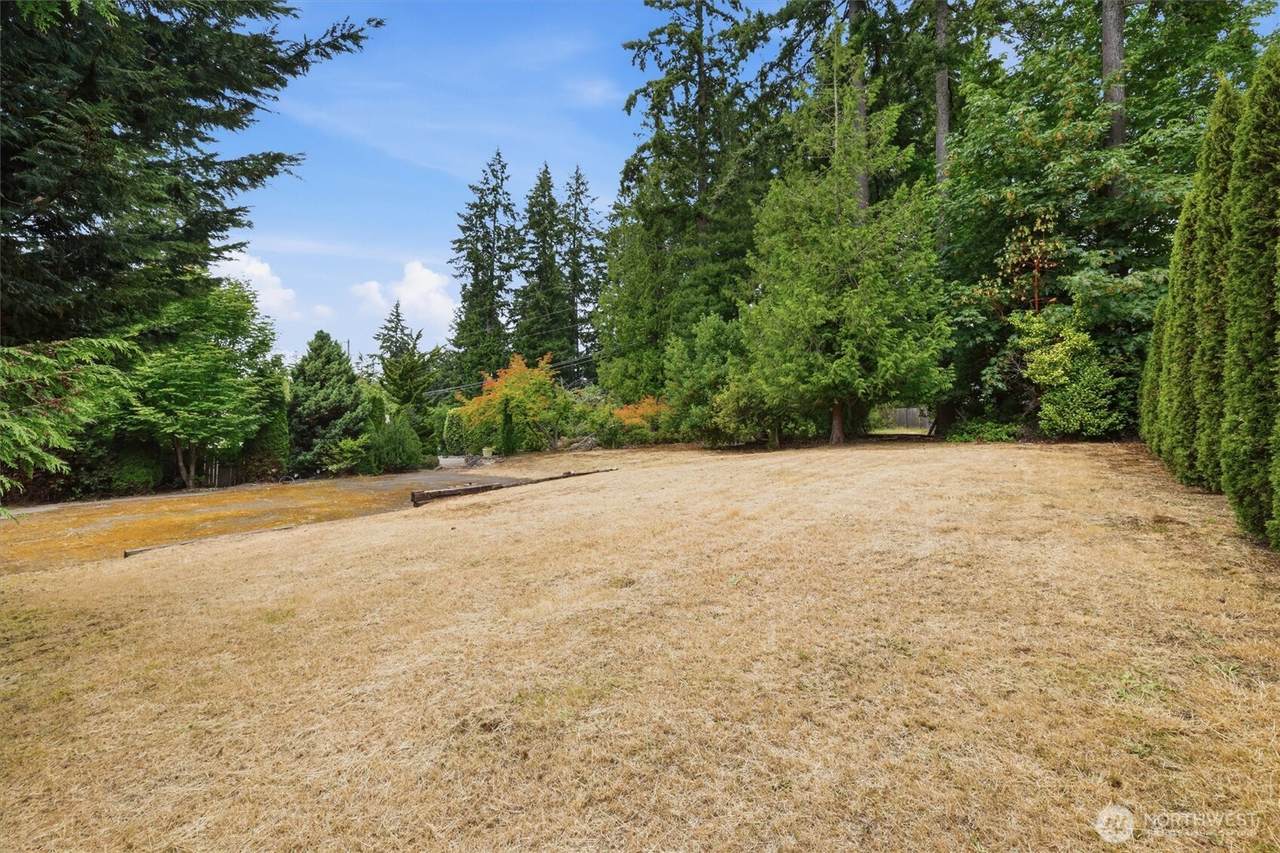 6500 44th Street - Photo 1