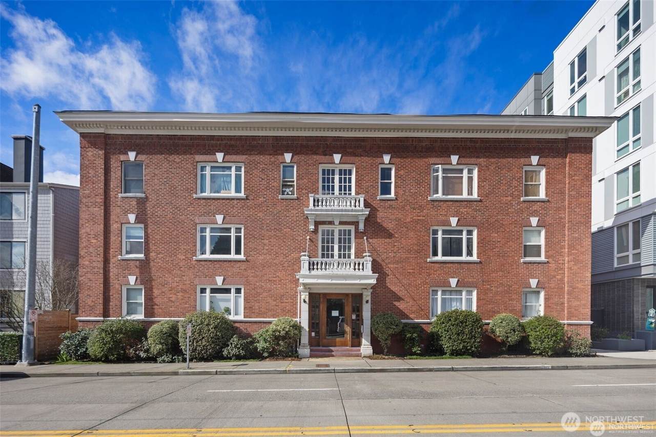 4725 15th Avenue - Photo 1