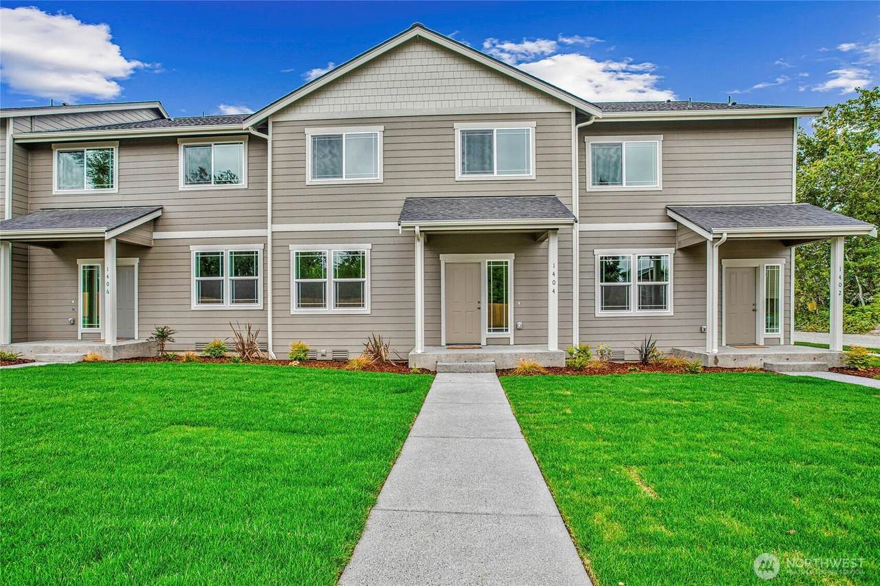 1404 51st Street - Photo 1