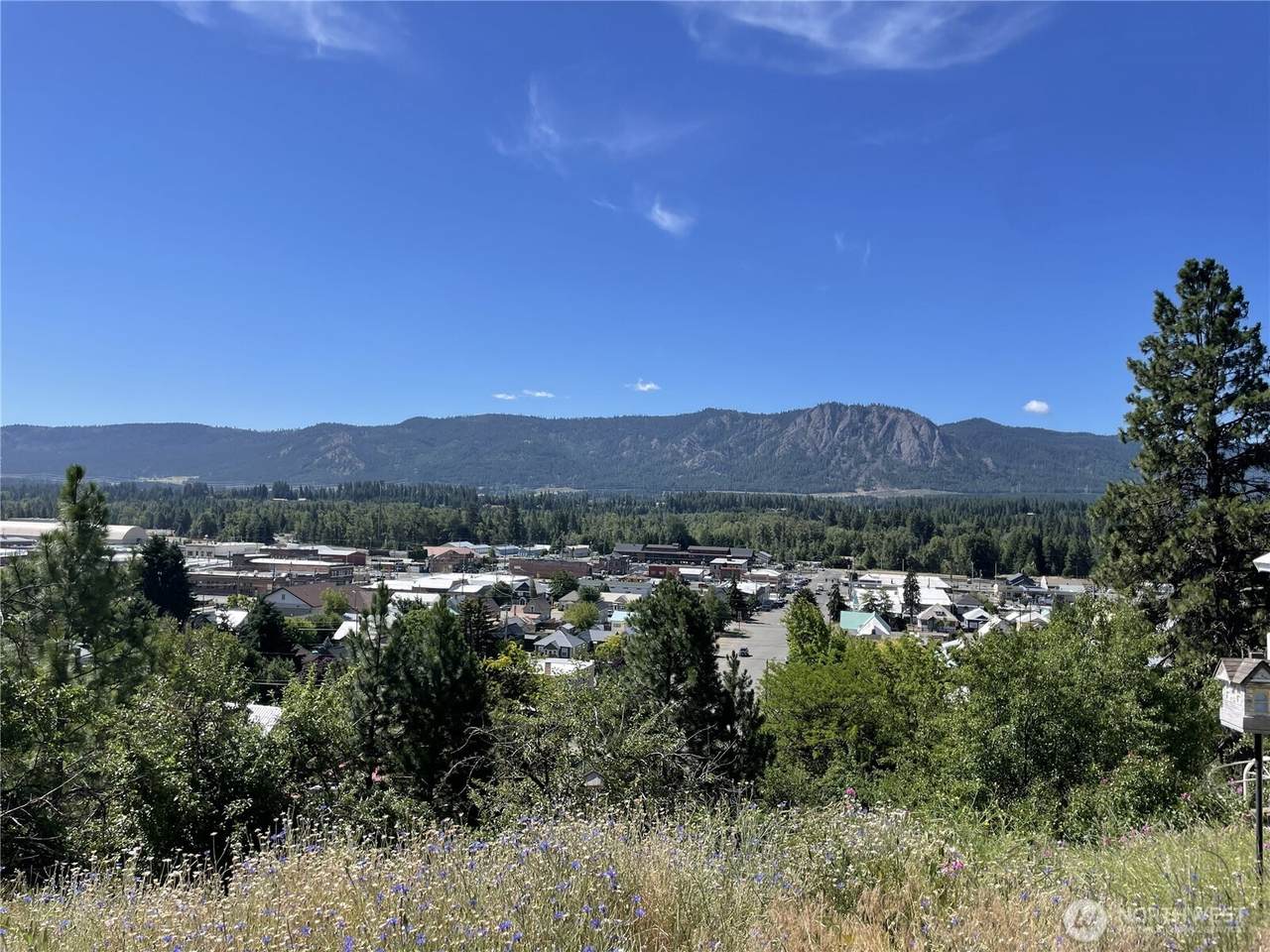 https://bt-photos.global.ssl.fastly.net/nwmls/1280_boomver_1_2552516-1.jpg