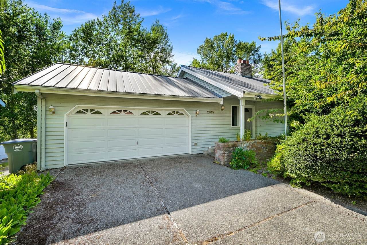 2815 Niagara Street - Photo 1