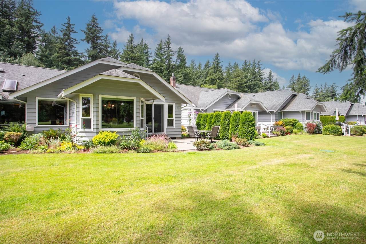 6830 Golf View Drive - Photo 1