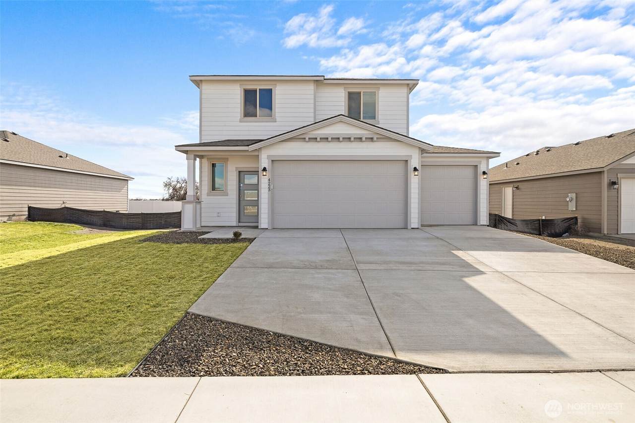 4223 Sandy Ct - Photo 1