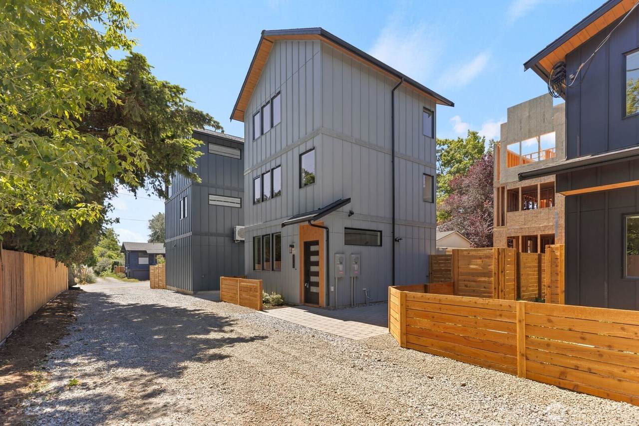 512 92nd Street - Photo 1
