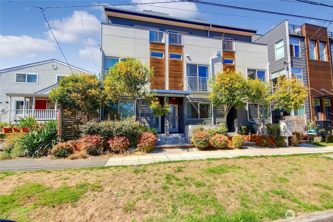 3025 62nd Avenue - Photo 1