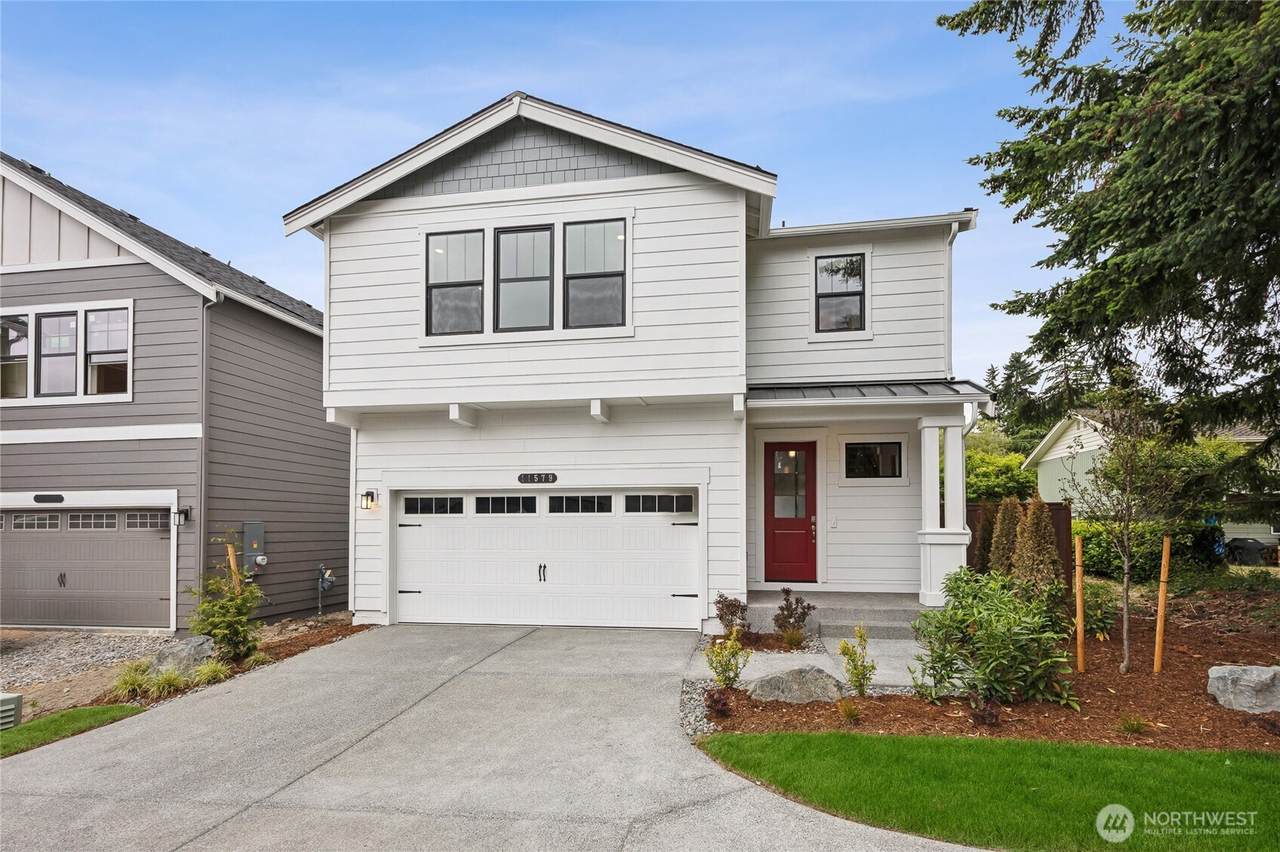 1648 Fiona Street - Photo 1