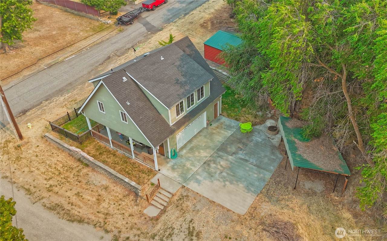 400 Partello Park - Photo 1