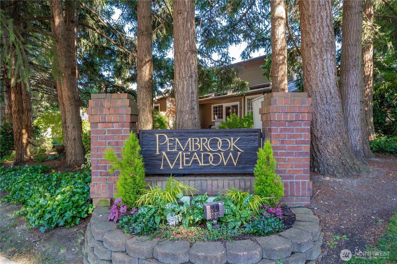 6640 114th Avenue - Photo 1