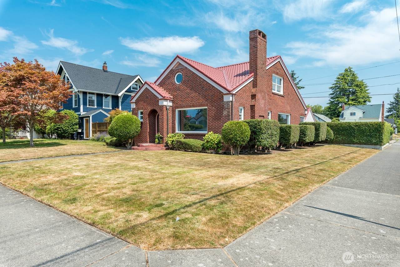 1831 Rucker Ave - Photo 1