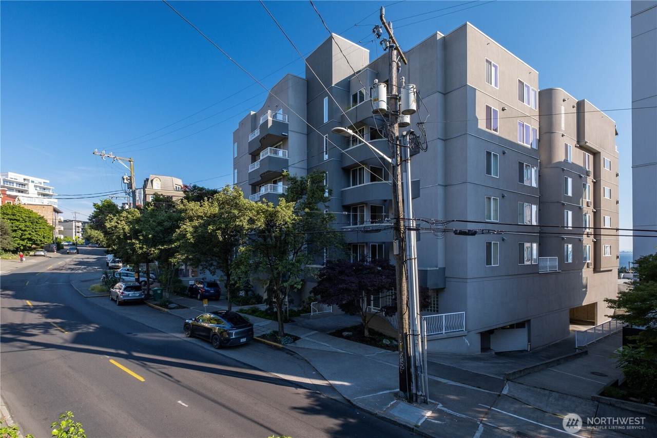 601 Mercer Place - Photo 1