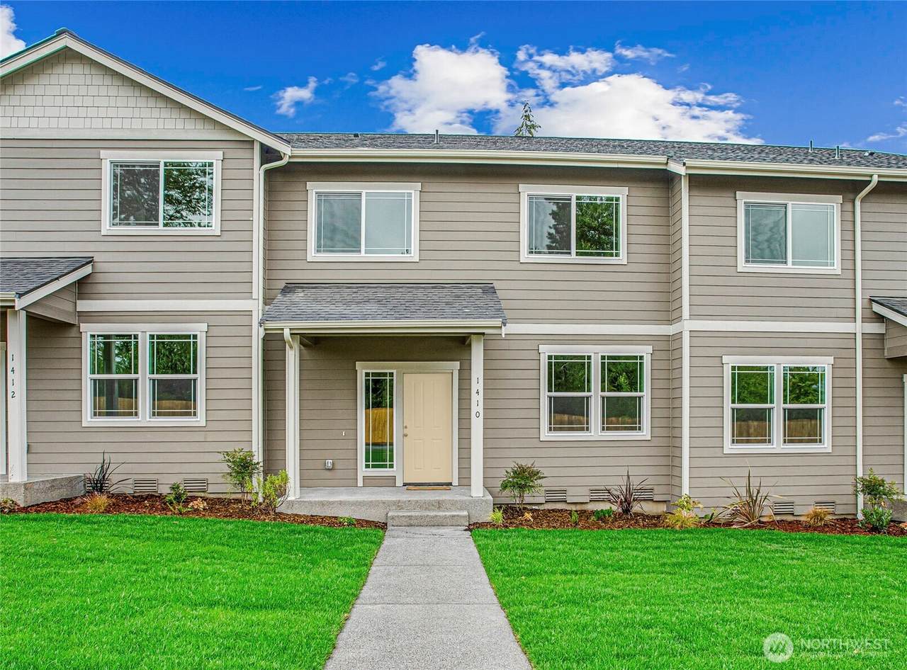 1410 51st Street - Photo 1