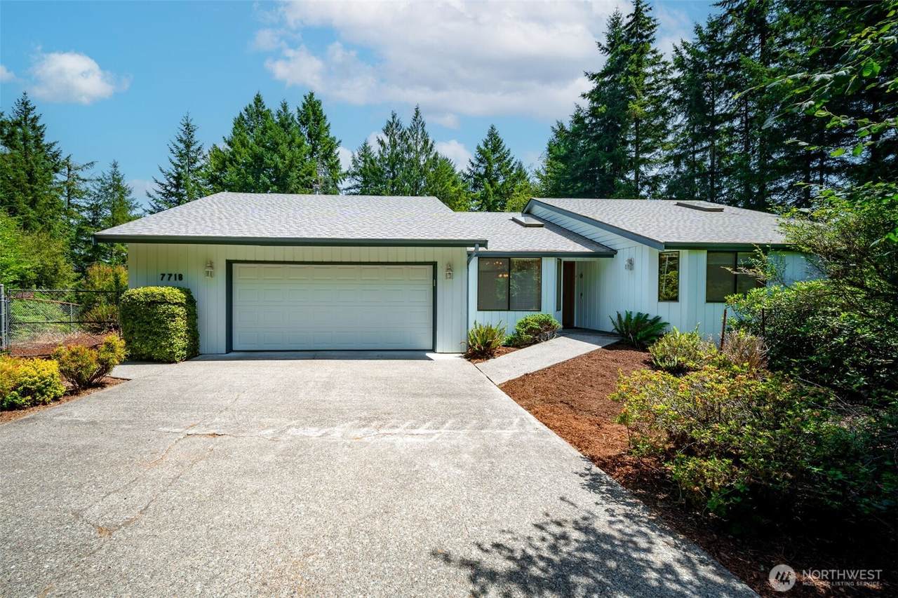 7718 Fairview Road - Photo 1